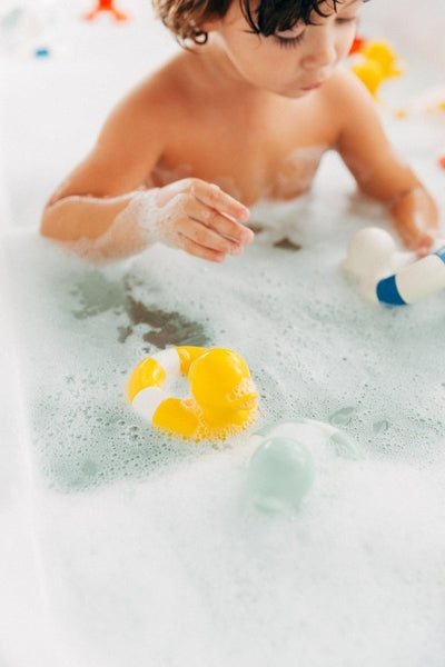 Boule de jouet de bain pour bébé avec jouet d'animal de mer pour