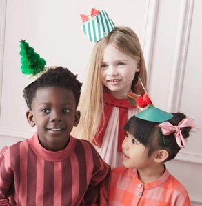 Enfants avec 6 chapeaux de fête de Noël - Meri Meri