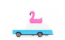 Charger l&#39;image dans la galerie, Voiture bouée Flamant Rose  - Petite voiture en bois