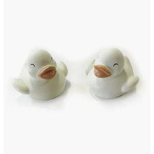 Charger l&#39;image dans la galerie, Lot de 2 petits canards de bain sonores Mrs Ertha - Accessoire pour poupée et poupon - Minikane