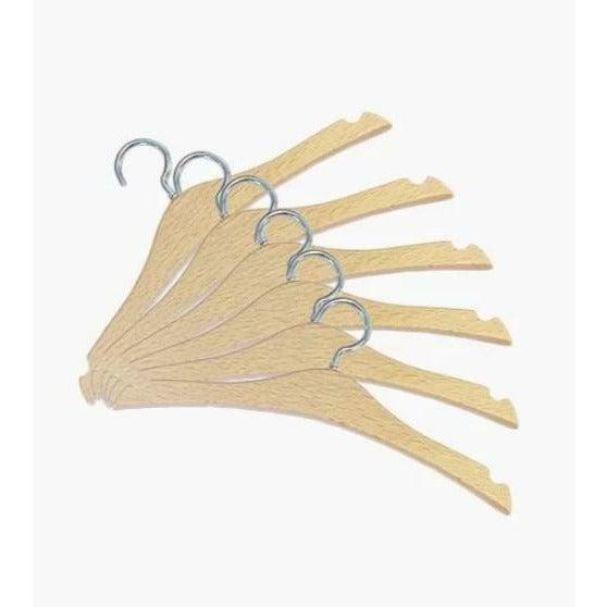 Lot de 6 cintres en bois Deluxe - Accessoires pour poupée et poupon - Minikane