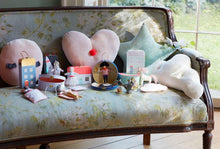 Charger l&#39;image dans la galerie, Maison de Ruby - Valise avec mini poupée-5-Meri Meri-Nos idées cadeaux pour enfant à chaque âge