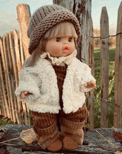 Charger l&#39;image dans la galerie, Manteau moumoute couleur écru - Vêtement pour poupée et poupon - By bobbie