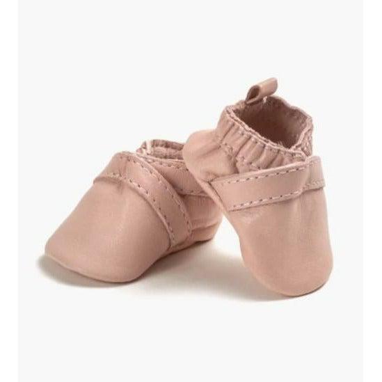Mini slippers en cuir rose Molokaï - Accessoire pour poupée et poupon - Minikane