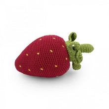 Charger l&#39;image dans la galerie, Georges Strawberry - Boîte à musique fraise en crochet coton bio - Myum - idée de cadeau de naissance original