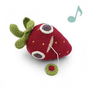 Georges Strawberry - Boîte à musique fraise en crochet coton bio - Myum - idée de cadeau de naissance original