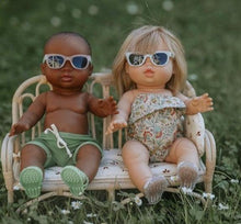 Charger l&#39;image dans la galerie, Lunettes de soleil Lana - Accessoire pour poupée et poupon - Minikane