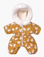 Charger l&#39;image dans la galerie, Gigi en coton motif Little Chick - Vêtement pour poupée et poupon
