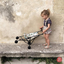 Charger l&#39;image dans la galerie, Poussette pour poupée et poupon - Le petit Lucas du Tertre - Les Perroquets - Petit jour Paris 