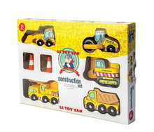 Charger l&#39;image dans la galerie, Set de construction - 5 petits véhicules en bois-3-Le Toy Van-Nos idées cadeaux pour enfant à chaque âge